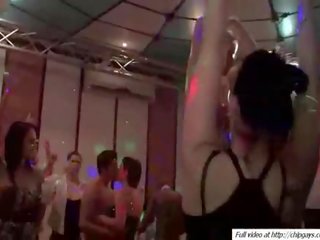 Dekleta skupina umazano video video zabava skupina nočni klub ples udarec delo hardcore mad homoseksualec