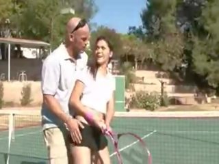 Hårdporr kön filma vid vid den tenis domstol